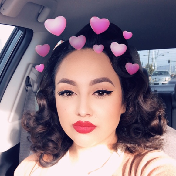 Meet your Posher, Karen - Picture 1 of 1